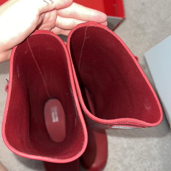Red Hunter rain boots - Picture 12 of 16